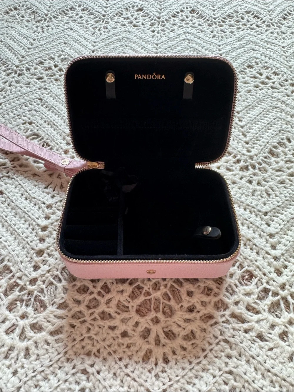 Pandora Blush Pink Faux Saffiano Leather Travel Jewelry Case For Charm Bracelet